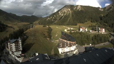 immagine della webcam nei dintorni di Val Masino: webcam Foppolo