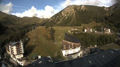 immagine della webcam nei dintorni di Chiesa in Valmalenco: webcam Foppolo