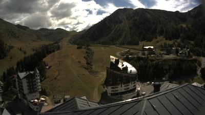immagine della webcam nei dintorni di Sondrio: webcam Foppolo