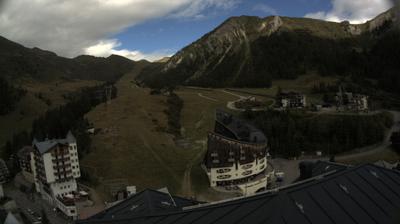immagine della webcam nei dintorni di Branzi: webcam Foppolo