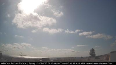immagine della webcam nei dintorni di Casalabate: webcam Roca Vecchia