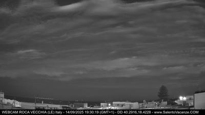 immagine della webcam nei dintorni di Alimini: webcam Roca Vecchia