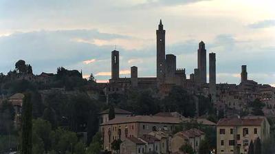 immagine della webcam nei dintorni di Castelnuovo di Val di Cecina: webcam San Gimignano