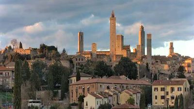 immagine della webcam nei dintorni di Volterra: webcam San Gimignano