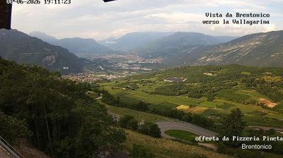 immagine della webcam nei dintorni di Molina di Ledro: webcam Brentonico