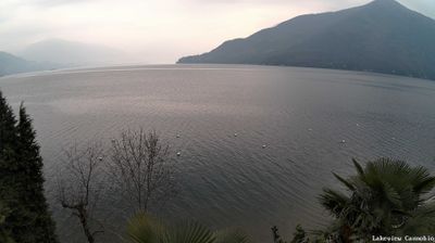 immagine della webcam nei dintorni di Brezzo di Bedero: webcam Cannobio