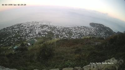 immagine della webcam nei dintorni di Procida: webcam Lacco Ameno