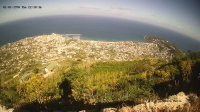 immagine della webcam nei dintorni di Monte di Procida: webcam Lacco Ameno