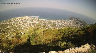 immagine della webcam nei dintorni di Monte di Procida: webcam Lacco Ameno