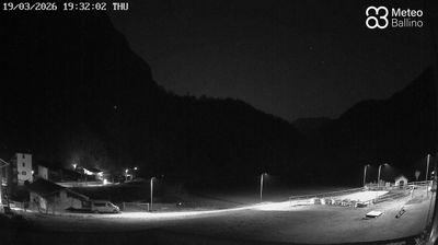 immagine della webcam nei dintorni di San Lorenzo in Banale: webcam Fiavè