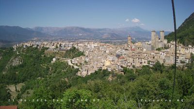 immagine della webcam nei dintorni di Serramonacesca: webcam Pacentro