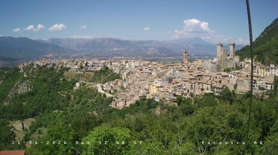 immagine della webcam nei dintorni di Ortona dei Marsi: webcam Pacentro