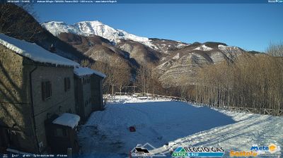 immagine della webcam nei dintorni di Canevare di Fanano: webcam Cimoncino