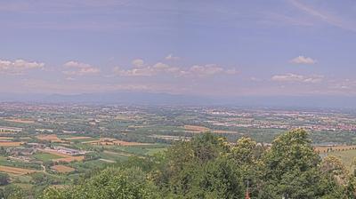 immagine della webcam nei dintorni di Castagneto Po: webcam San Raffaele Cimena
