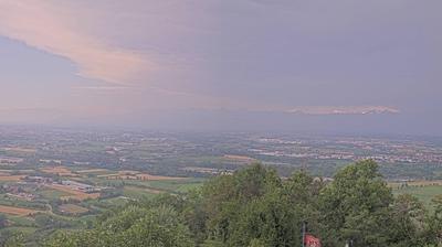 immagine della webcam nei dintorni di Torino Bric della Croce: webcam San Raffaele Cimena