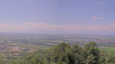 immagine della webcam nei dintorni di Cerreto d'Asti: webcam San Raffaele Cimena