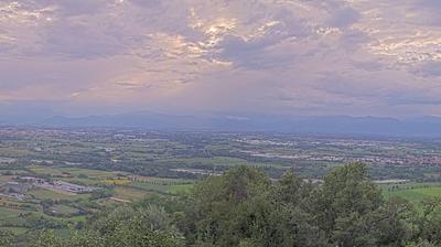 immagine della webcam nei dintorni di Nichelino: webcam San Raffaele Cimena