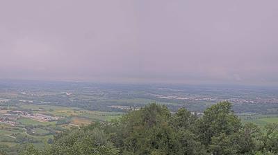 immagine della webcam nei dintorni di Castagneto Po: webcam San Raffaele Cimena