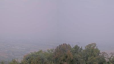 immagine della webcam nei dintorni di Castagneto Po: webcam San Raffaele Cimena