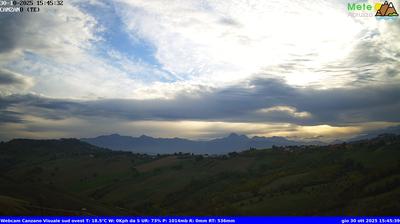 immagine della webcam nei dintorni di Casale San Nicola (alto): webcam Canzano