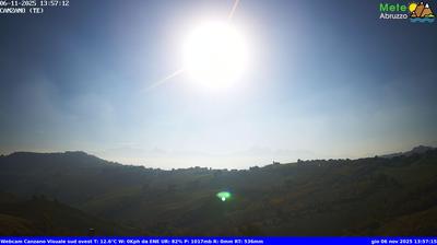 immagine della webcam nei dintorni di Castiglione Messer Raimondo: webcam Canzano