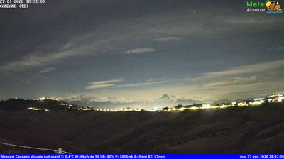 immagine della webcam nei dintorni di Prati di Tivo: webcam Canzano