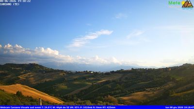 immagine della webcam nei dintorni di Teramo: webcam Canzano
