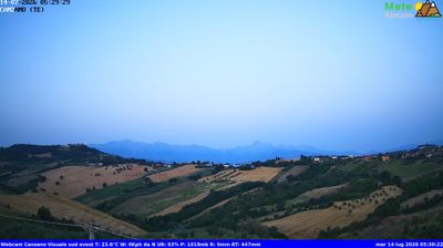 immagine della webcam nei dintorni di Castelli: webcam Canzano