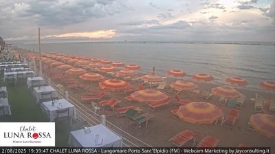 immagine della webcam nei dintorni di Scossicci: webcam Marina Faleriense