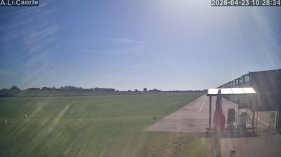 immagine della webcam nei dintorni di Lignano Sabbiadoro: webcam Porto Santa Margherita