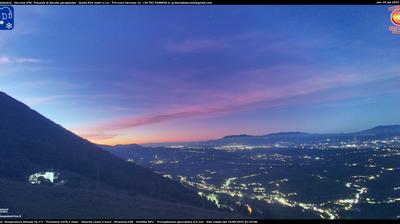 immagine della webcam nei dintorni di Castellafiume: webcam Serrone