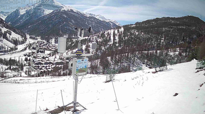 immagine della webcam nei dintorni di Sansicario: webcam Chesal