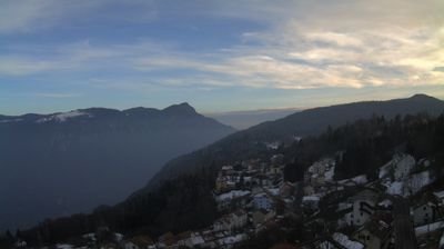 immagine della webcam nei dintorni di Altopiano di Asiago: webcam Tonezza del Cimone