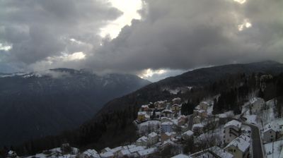 immagine della webcam nei dintorni di Luserna: webcam Tonezza del Cimone