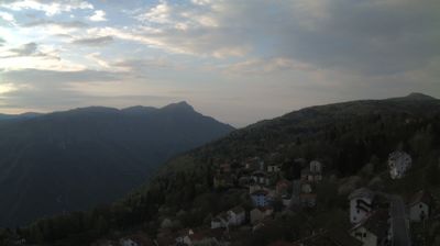 immagine della webcam nei dintorni di Altopiano di Asiago: webcam Tonezza del Cimone