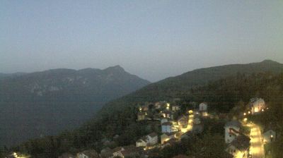 immagine della webcam nei dintorni di Laghi: webcam Tonezza del Cimone