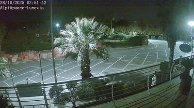 immagine della webcam nei dintorni di Marina Di Pietrasanta: webcam Marinella