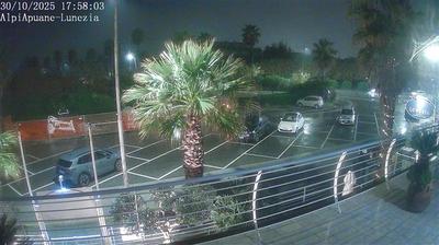 immagine della webcam nei dintorni di Massa: webcam Marinella