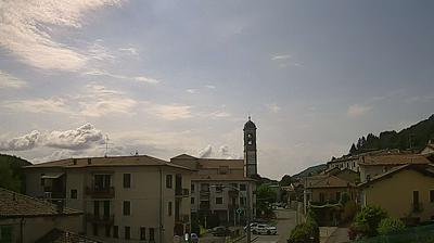 immagine della webcam nei dintorni di Senna Comasco: webcam Albese con Cassano