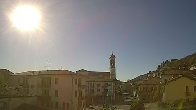 immagine della webcam nei dintorni di Suello: webcam Albese con Cassano