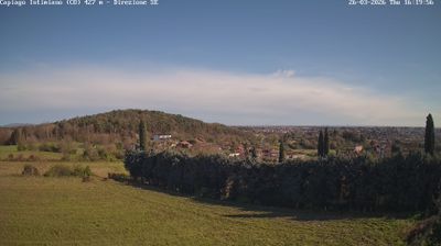 immagine della webcam nei dintorni di Suello: webcam Capiago Intimiano