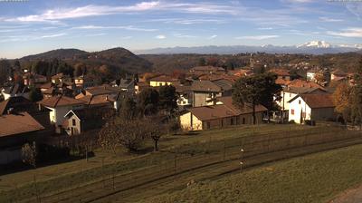 immagine della webcam nei dintorni di Castello Cabiaglio: webcam Valmorea