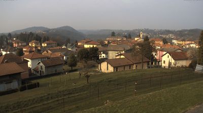 immagine della webcam nei dintorni di Binago: webcam Valmorea