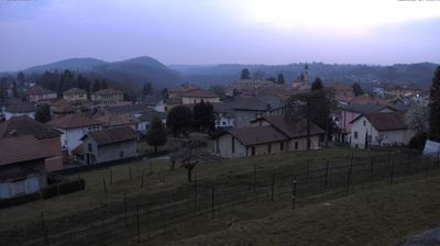 immagine della webcam nei dintorni di Cuasso al Monte: webcam Valmorea