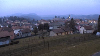 immagine della webcam nei dintorni di Cuasso al Monte: webcam Valmorea