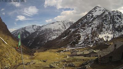 immagine della webcam nei dintorni di Cevo: webcam Grosio