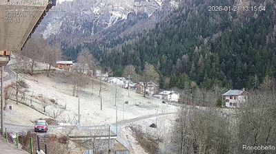 immagine della webcam nei dintorni di Spiazzi: webcam Roncobello