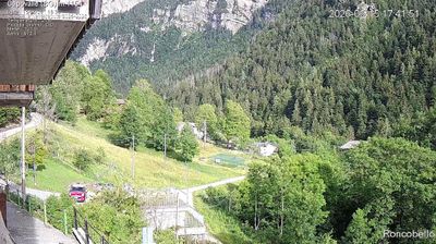 immagine della webcam nei dintorni di Gromo: webcam Roncobello