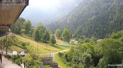 immagine della webcam nei dintorni di San Simone Baita del Camoscio: webcam Roncobello