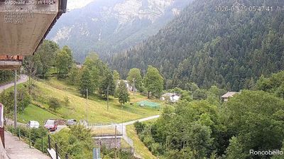 immagine della webcam nei dintorni di Spiazzi: webcam Roncobello
